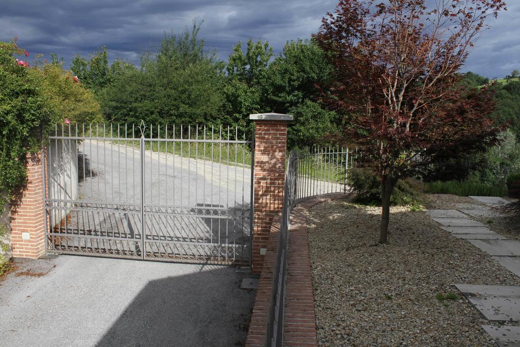 B&B Bricco Fiore Briaglia Exterior foto